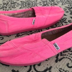 Neon Pink Toms